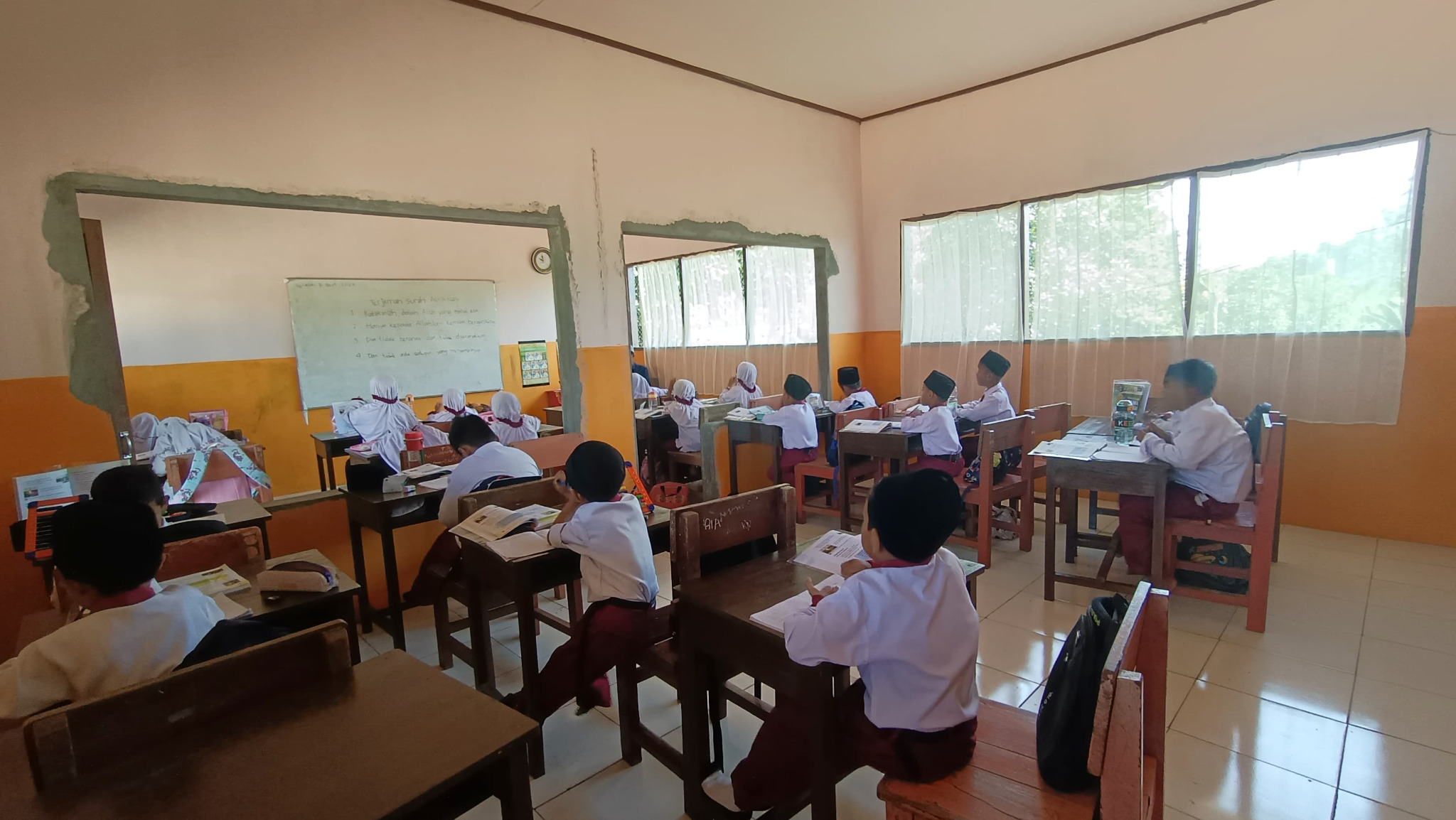 Suasana belajar di kelas